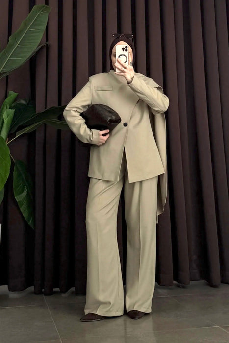 The Tailored Set